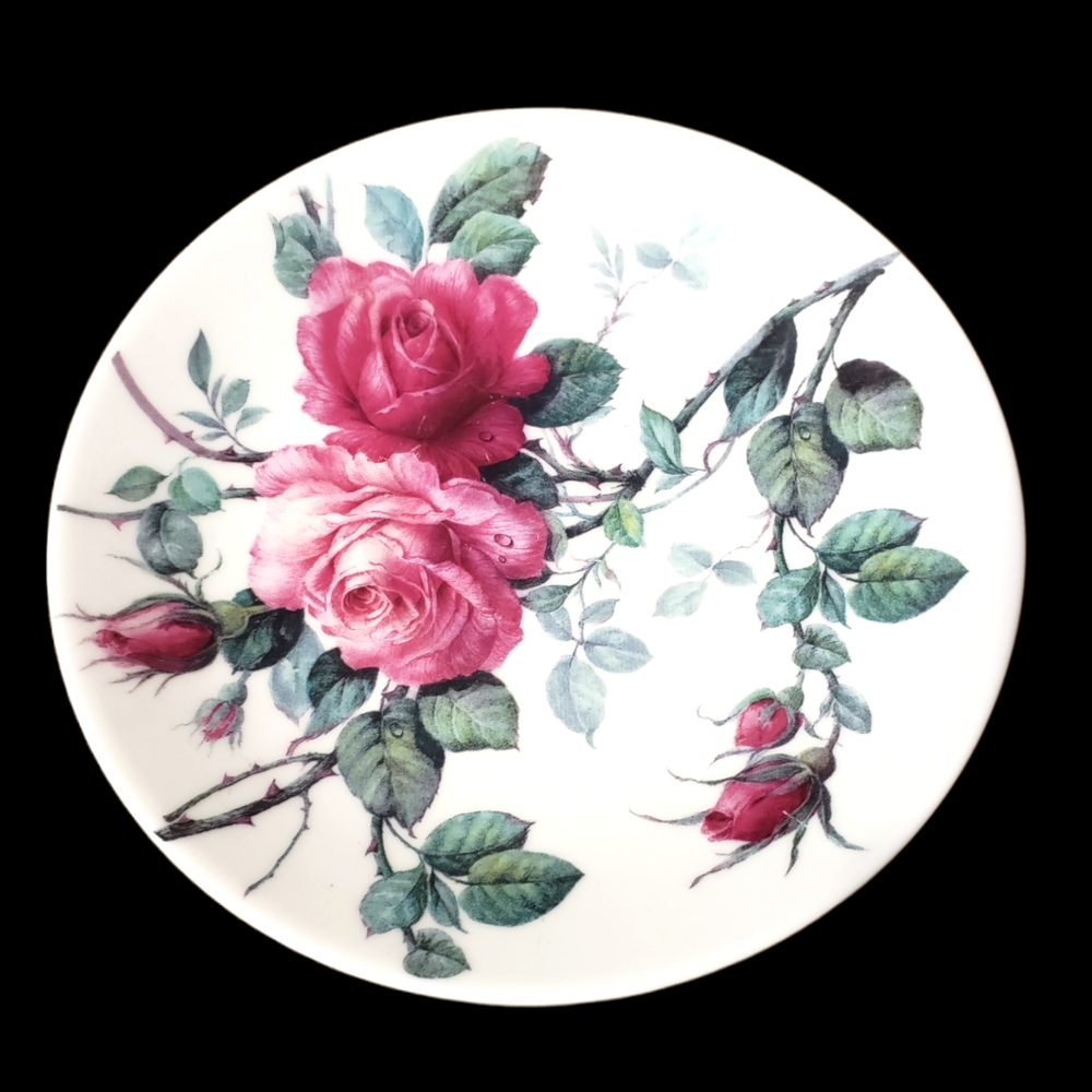 Fine bone china saucer